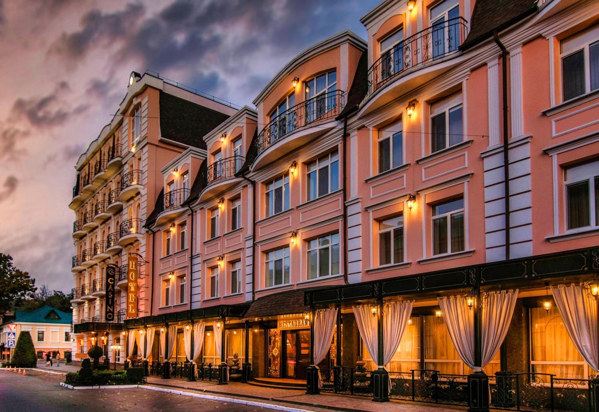 Premier Hotel Palazzo Poltava Exterior photo